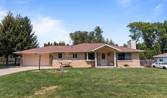 630 W CAPITOL Dr, Appleton, WI 54911