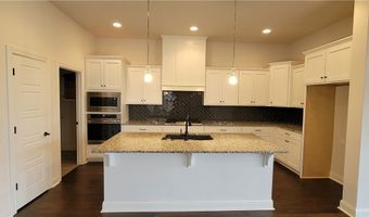5107 SW Kemptown Pl, Bentonville, AR 72713