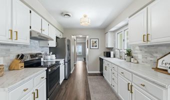500 Greenbriar Blvd, Auburn, IN 46706