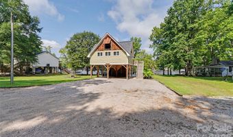 1954 White Rd, Camden, SC 29020