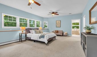 10 Greenwood Pl, Middletown, NJ 07748