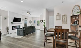 430 E Park Pl, Andover, KS 67002