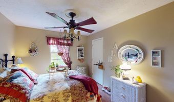 391 S Baldwin St, Bargersville, IN 46106