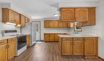 1136 W ROBERTS Ave, Appleton, WI 54914