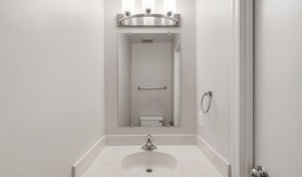 4915 7TH Rd S 4915, Arlington, VA 22204