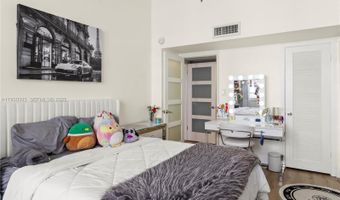 18061 Biscayne Blvd PH01, Aventura, FL 33160