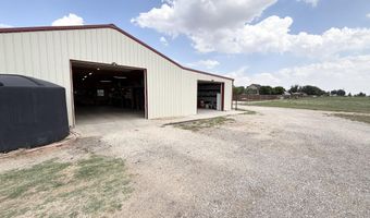 301 Ave N, Abernathy, TX 79311