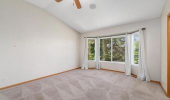1421 N Lakeside Dr, Andover, KS 67002