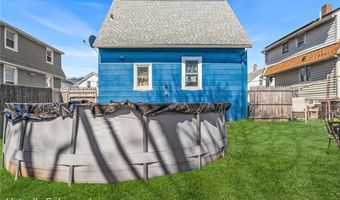 95 Ivy St, East Providence, RI 02914