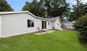 3 Sheffield St, Warwick, RI 02889