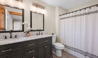 35579 Bella Ridge Loop, Astoria, OR 97103