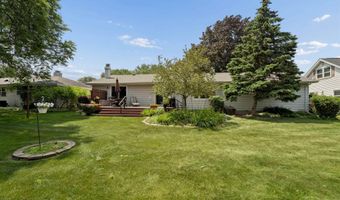 1300 N BAY RIDGE Rd, Appleton, WI 54915