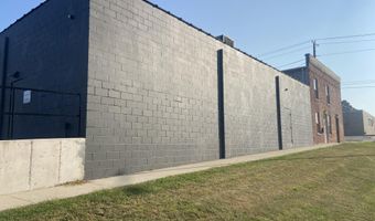 111 W Hazel St, Albion, IN 46701