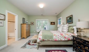 7505 MARBURY Rd, Bethesda, MD 20817