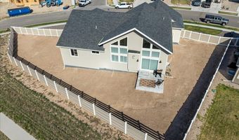 2200 LEDOUX Dr, Cheyenne, WY 82007