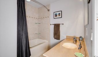 5502 CANYON Rd, Cheyenne, WY 82009