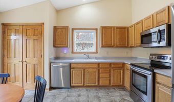 7819 Shannon Lakes Way, Indianapolis, IN 46217