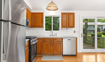 107 Huckleberry Rd, North Kingstown, RI 02852