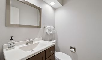 288 NW Georgetown Blvd, Ankeny, IA 50023