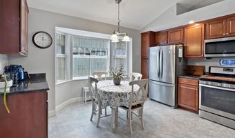 127 Cowbell Xing, Atkinson, NH 03811