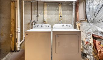 2707 NEMAN Ct, Bowie, MD 20716