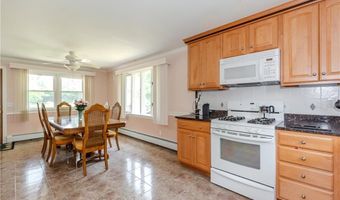 3 Ostend St, Johnston, RI 02919