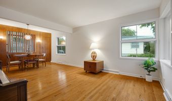 326 E Alden Dr, Addison, IL 60101