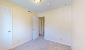 721 Meadow Pl, Ames, IA 50010