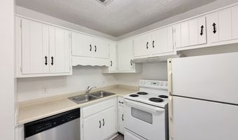 460 Rustwood Dr, Athens, GA 30606