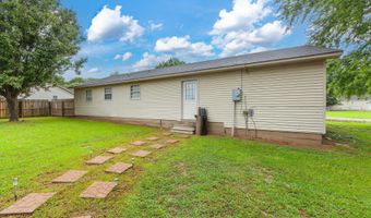 37 W Tracy St, Bells, TN 38006