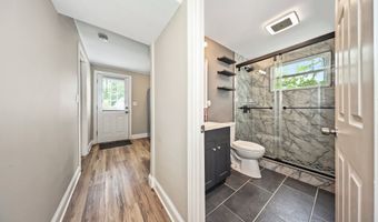 91 E Harold St, Bloomfield, CT 06002