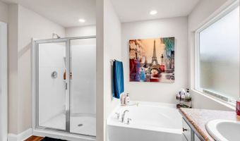 6595 Eastland Cir, Biloxi, MS 39532