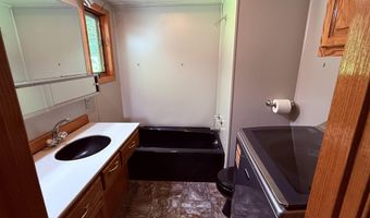 84 Brook St, Chesterfield, NH 03466