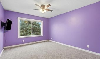 202 Wilson Ct, Anamosa, IA 52205