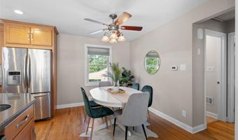 9217 Hallock Dr, Affton, MO 63123