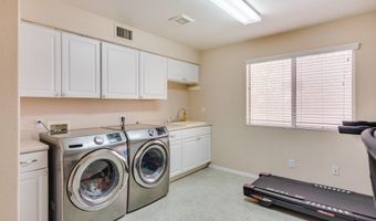 6911 W DEL RIO St, Chandler, AZ 85226