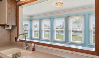 7589 Colony Dr, Algonac, MI 48001