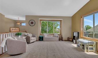 984 Waters Edge Cir, Avon, MN 56310