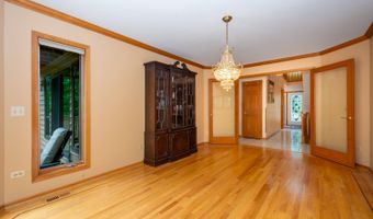 25047 W Palmer Ct, Antioch, IL 60002