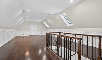 139 Oak Trl, Bolton, MA 01740