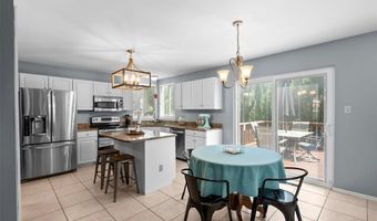 703 Trago Creek Dr, Ballwin, MO 63021
