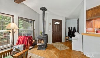 29 Rising Ln, Cascade, ID 83611