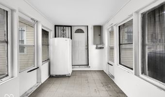 2308 W 16th St, Anderson, IN 46016