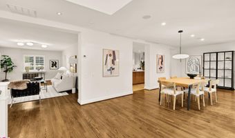 4320 LORCOM Ln, Arlington, VA 22207