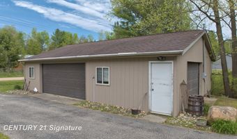 1724 Middle Point Dr, Alger, MI 48610