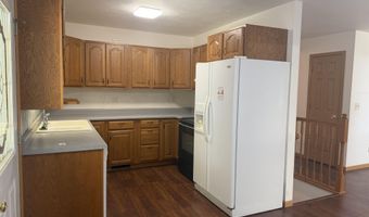 530 S 5th St, Akron, IA 51001
