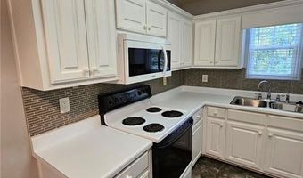 1406 Flanagan Mill Dr, Auburn, GA 30011
