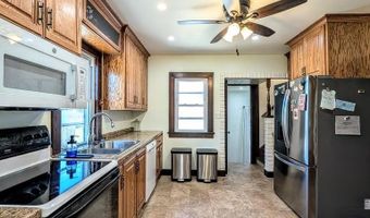 1415 N BENNETT St, Appleton, WI 54914
