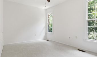 2410 S WALTER REED Dr 2, Arlington, VA 22206