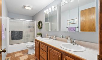 8032 NE 27th Ave, Altoona, IA 50009